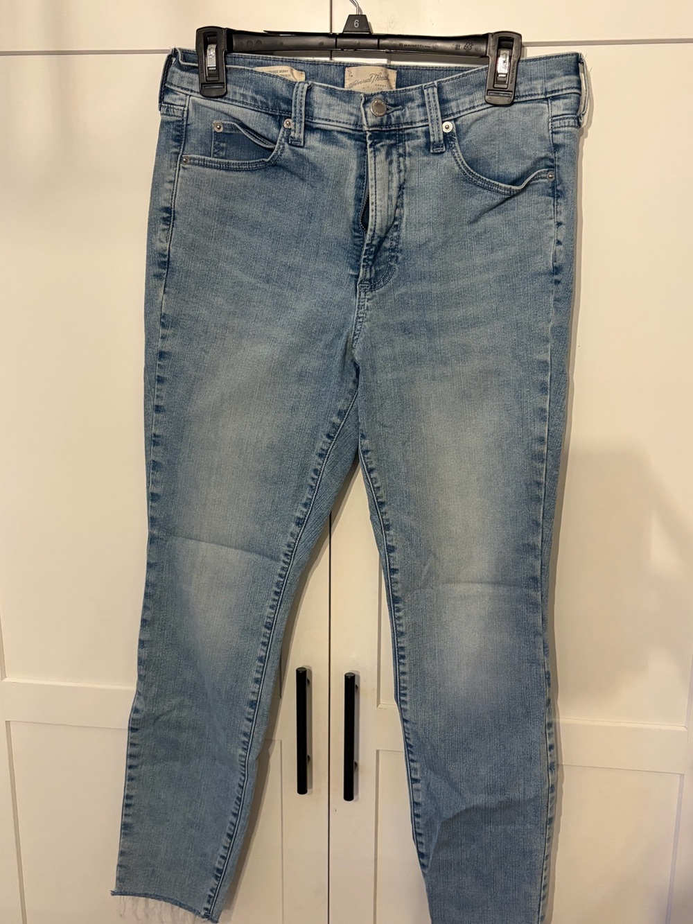 Universal Thread Light Blue Skinny Jeans - Slim Fit